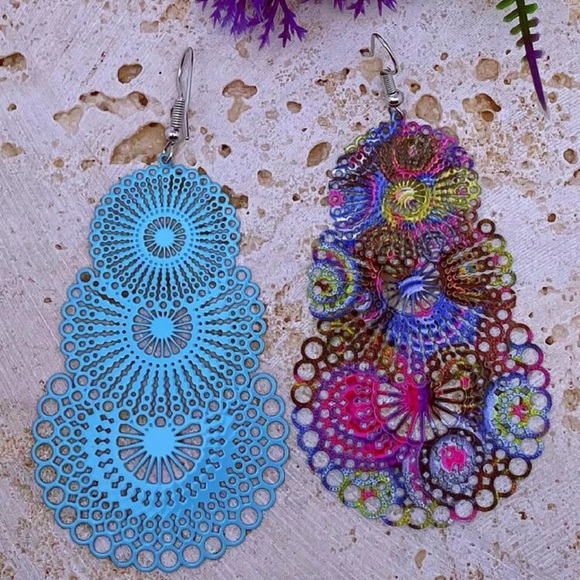 New Hollow out geometric drop earrings - Picture 2 of 3